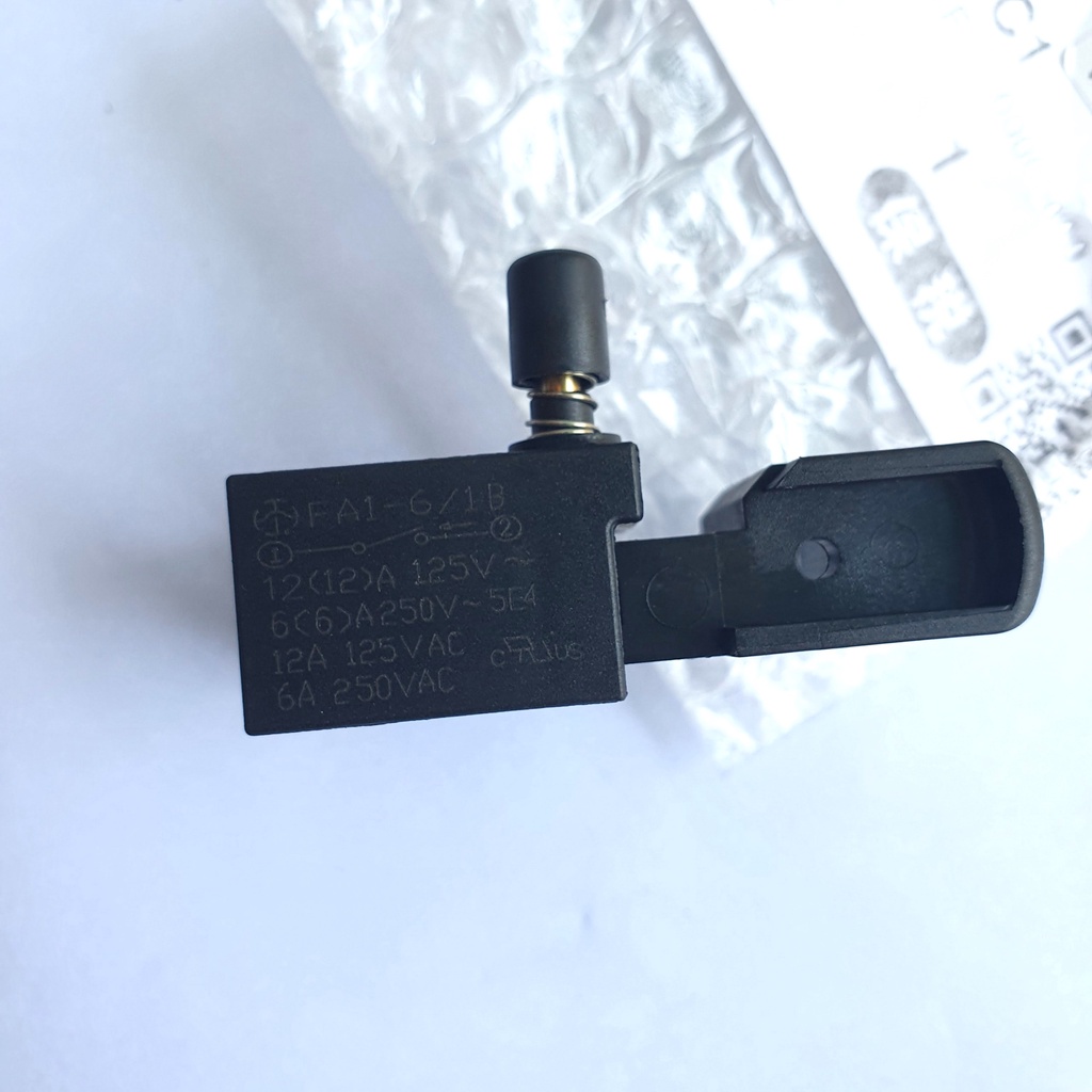 Công tắc máy bào, máy cắt gạch Makita/Maktec 650239-1