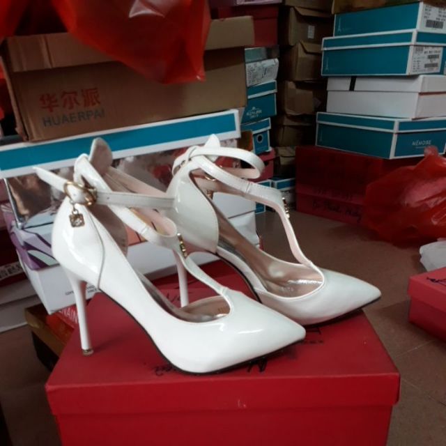 Combo 2 giày cao gót+1 giày thể thao