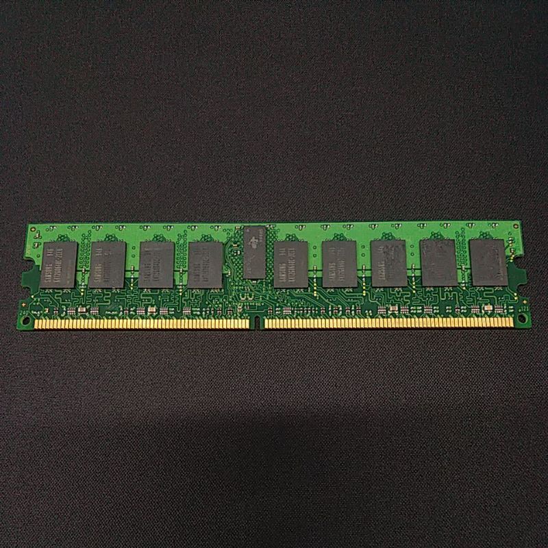 DDR2  4G  Bus 3200 ECC Register Samsung