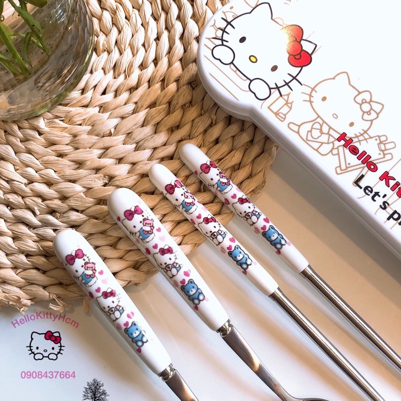 Bộ muỗng nĩa inox cán sứ có hộp HelloKitty