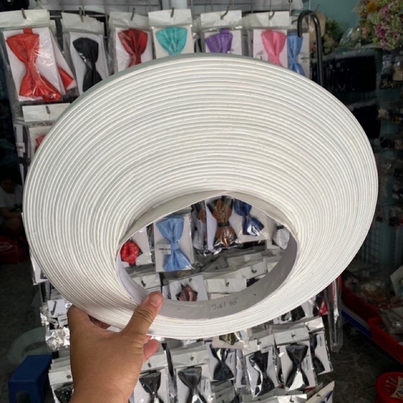 Mấn xếp cô dâu chú rể giá xưởng