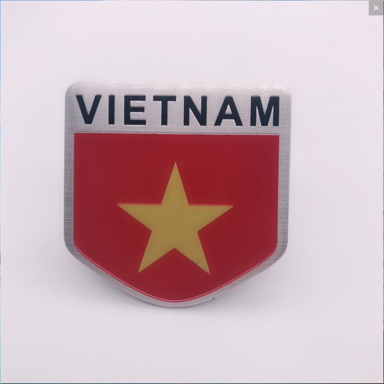 LoGo Biểu tượng cờ Việt Nam trang trí xe ( hợp kim ko rỉ - sơn tĩnh điện)