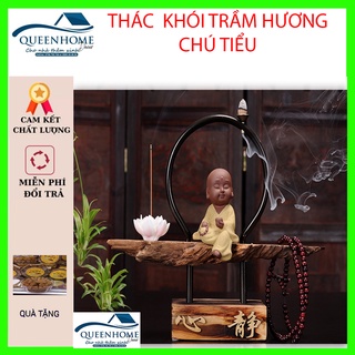 Thác khói trầm hương chú tiểu