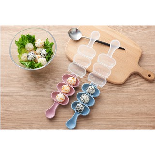 Khuôn lắc cơm hình tròn nhỏ xinh cho bé tập ăn dặm