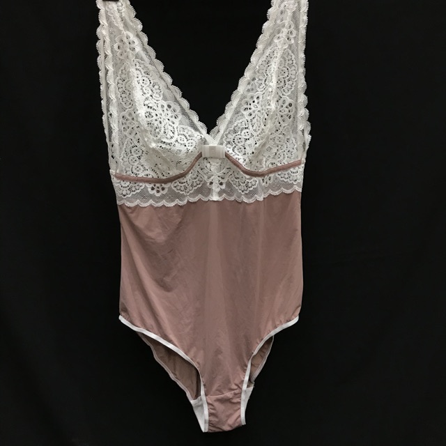 Bodysuit strapless cup ngang