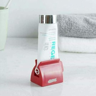 Cuộn kẹp ép kem đánh răng