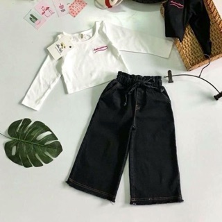 Set jean suông, áo tay dài cho bé gái Pan Kids