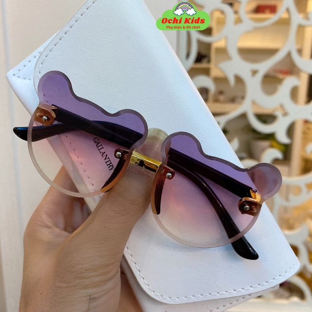 Kính trẻ em chống nắng, kính mát bé gái hình tai gấu thời trang đáng yêu Ochi Kids