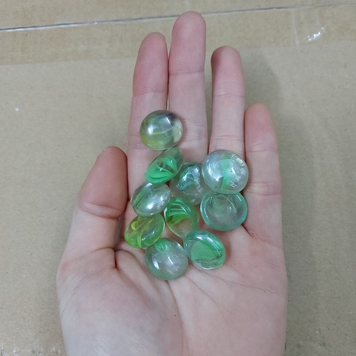 Phụ kiện trang trí bể cá: Sỏi xanh