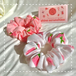 Cột tóc scrunchie hình quả dâu cực xinh 🍰🍓 | Tiệm của Bánh Bèo
