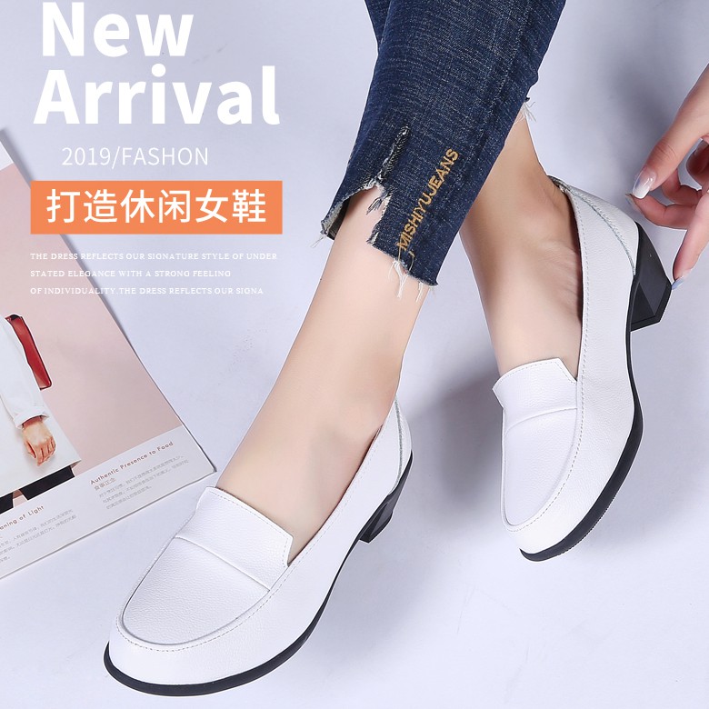 【ready stock】Women's shoes Black leather shoes single shoes with increased heel retro casual shoes thick heel small leather shoes work shoes