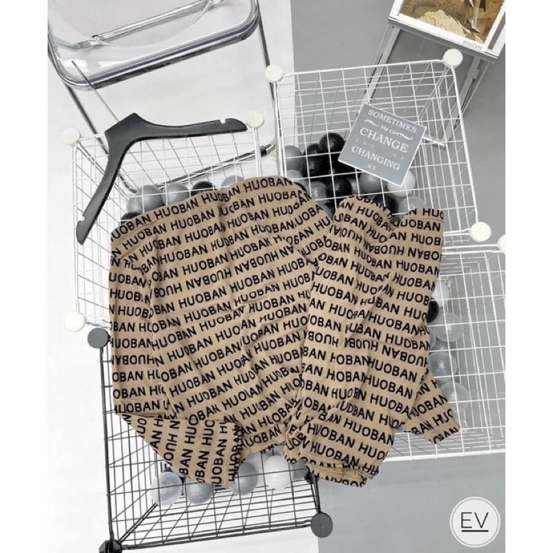 Áo chữ lệch vai