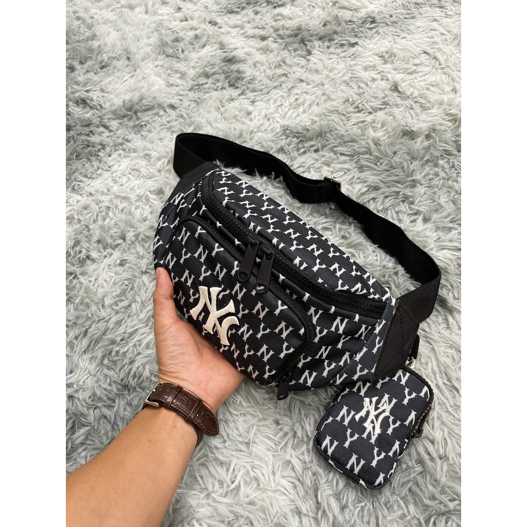 Túi đeo chéo , túi bao tử M.L.B NY Monogram Waist Bag - Black HÀNG  XUẤT DƯ FULL TEM TAG