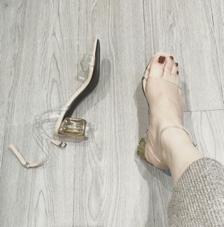 sandal quai trong