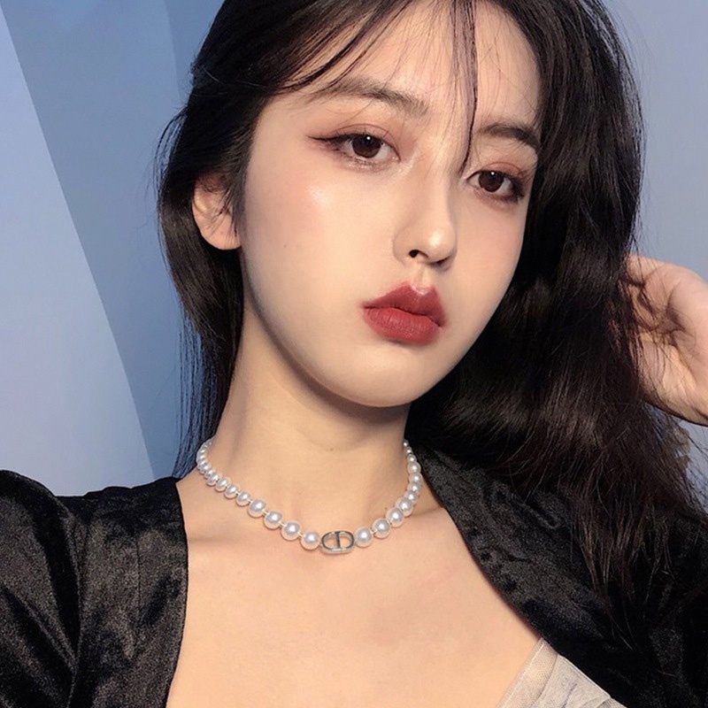 Vòng cổ choker ngọc trai giả cho đám cưới