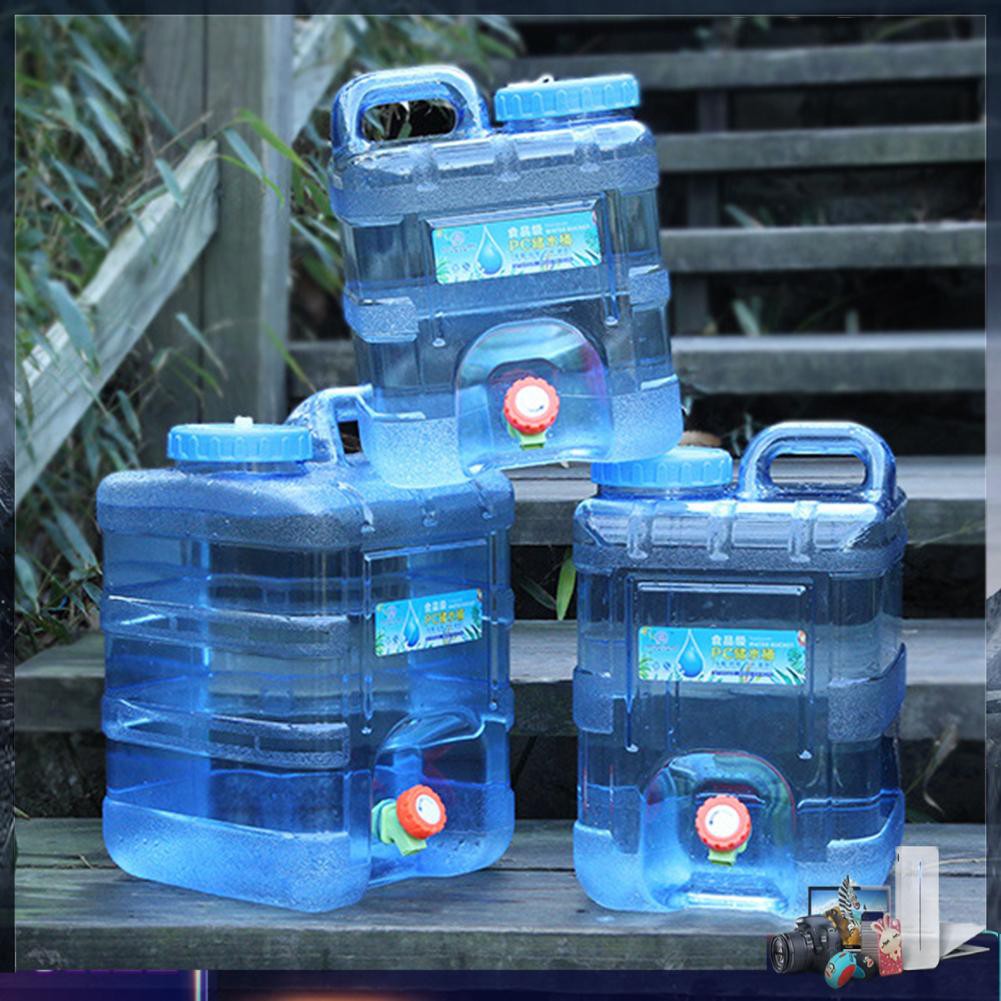 Bình đựng nước loại lớn có vòi và quai cầm tiện lợi cho các hoạt động ngoài trời