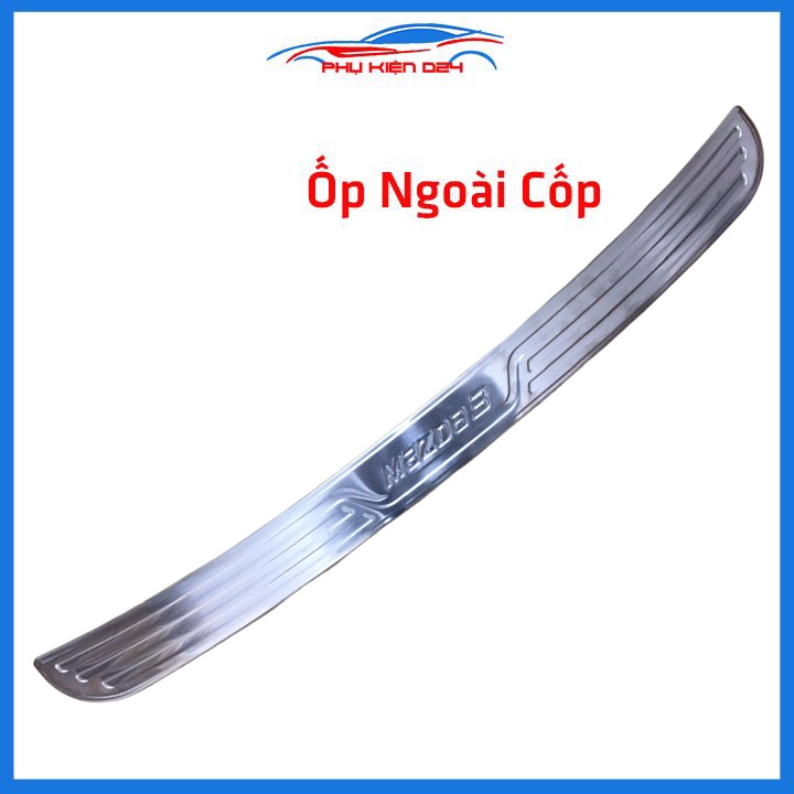 Ốp chống trầy cốp Mazda 3 2015-2016-2017-2018-2019 Sedan inox sáng bóng bảo vệ xe chống va đập