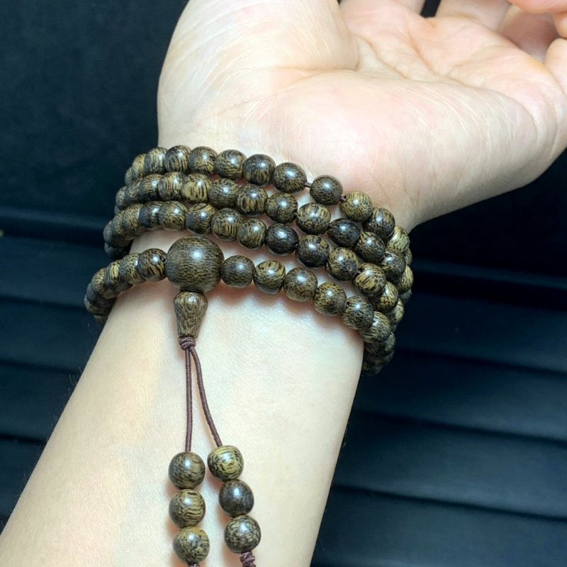 Vòng Tay Trầm Hương Chuỗi 108 Hạt Trầm 6li 100% Tự Nhiên - N24