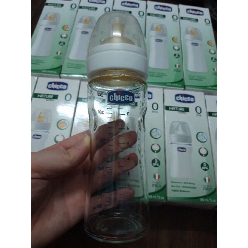 Bình Sữa Thủy Tinh Tự Nhiên Núm Latex Chicco - Bình Đơn (240ml) chịu nhiệt