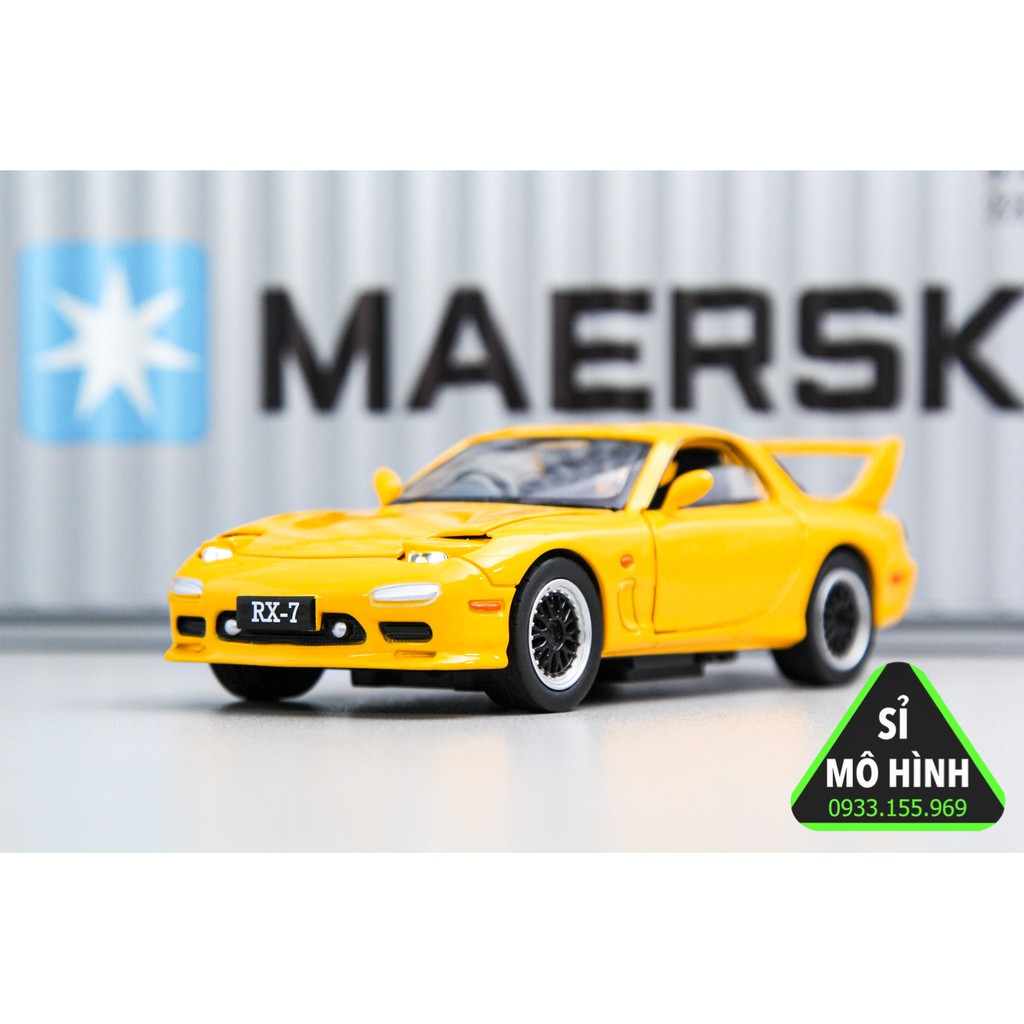 Mô hình xe Mazda RX7 1:32 Vàng