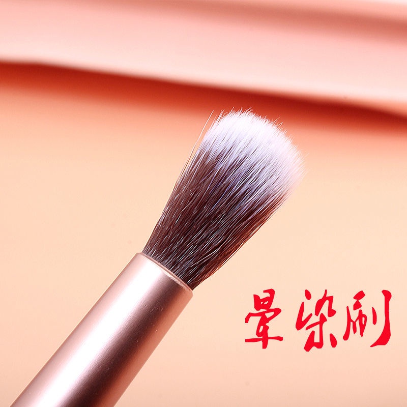 Cọ trang điểm mắt highlight hai đầu sợi lông mềm mại cho người mới bắt đầu<br>