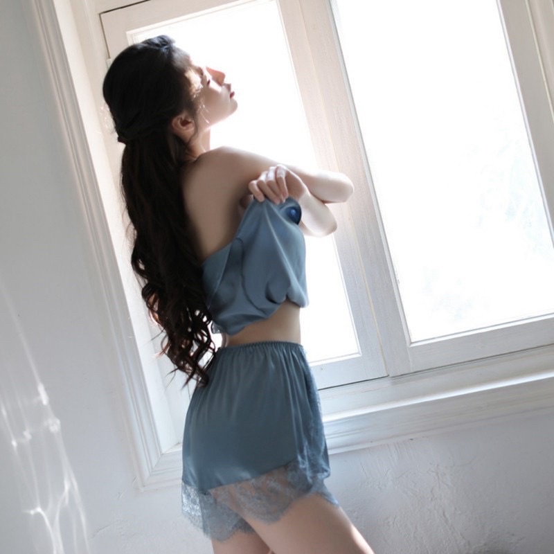 Mẫu mới - Bộ đồ ngủ lụa satin mền mại phối ren quyến rũ