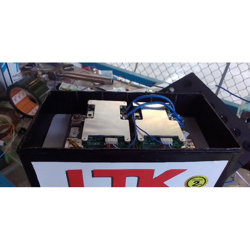 ẮC QUY PIN LIFEPO4 12.8-50AH CHUYÊN DỤNG CHO XE TAXI SẠC XẢ 2000 LẦN