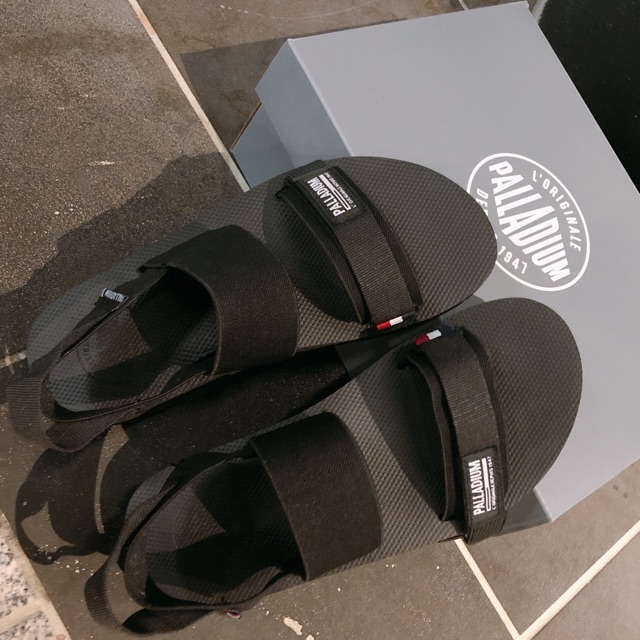 Sandals Palladium (Authentic)