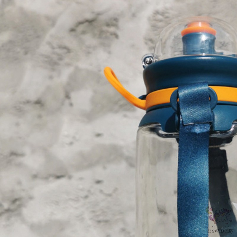 Bình nước nhựa dung tích lớn in họa tiết hoạt hình cho trẻ em