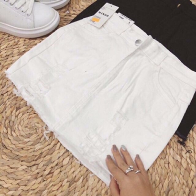 ( Hình thật ) Chân váy bò ngắn 2 màu trắng và đen | BigBuy360 - bigbuy360.vn