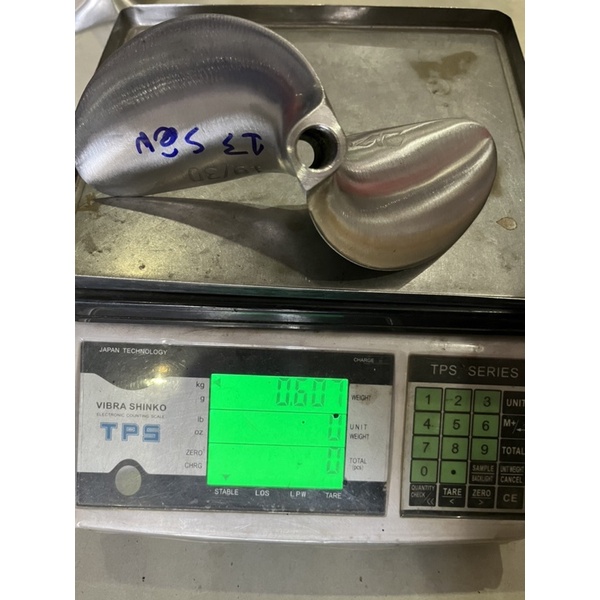 Chân vịt inox AB 13hp nhông sên 19/30 chân vịt 2 cánh máy xăng inox 304