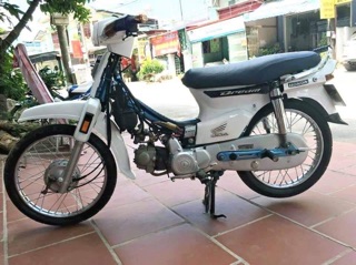 Dàn áo Dr2 mầu trắng nhũ
