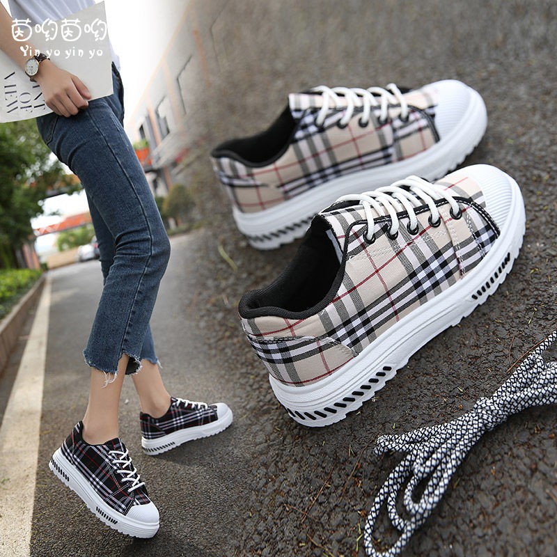 Giày Chạy Bộ Vải Canvas Thắt Dây Sọc Ca Rô Phong Cách Harajuku 2021