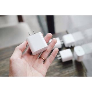 Cục sạc nhanh PD 18W iPhone,iPad ( hàng zin linh kiện )