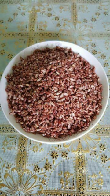 1kg gạo lứt sấy tẩm gia vị Đức Trọng Đà Lạt( không fai hàng sài gòn nha khách) ()