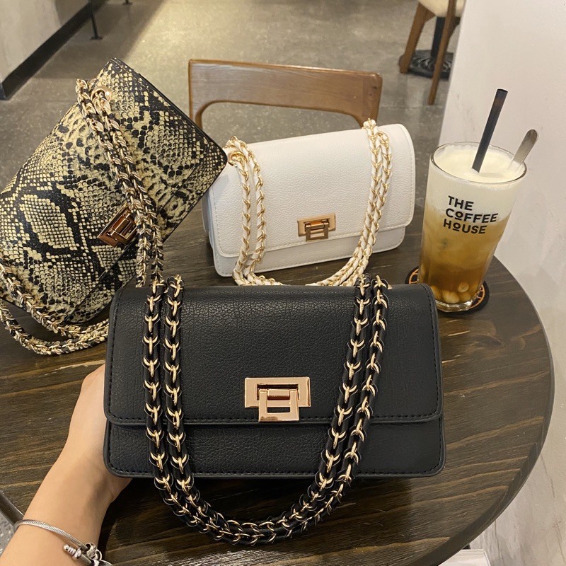 BÁN SỈ TÚI C.KK KHOÁ GẬP 3 MÀU CHO NỮ