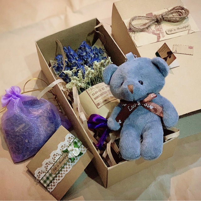 Hộp quà tặng Bó hoa Oải hương Lavender mini kèm gấu bông ( tặng thiệp + túi hương ) | BigBuy360 - bigbuy360.vn