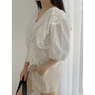 áo cổ V ren bèo SA372 1994closet