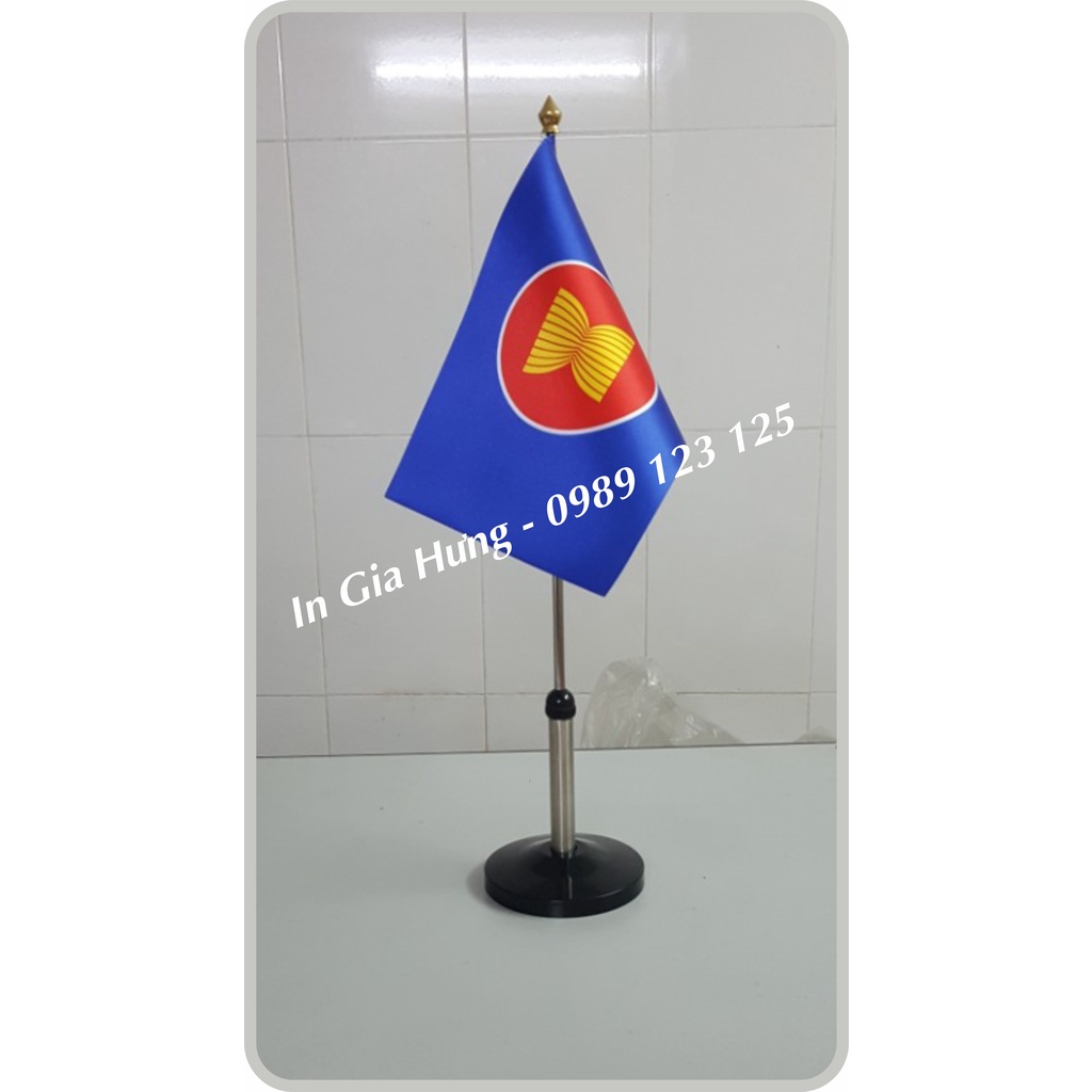 Bộ Cờ Để Bàn Các Nước (Cán Inox - Cờ Chọn Theo Yêu Cầu)
