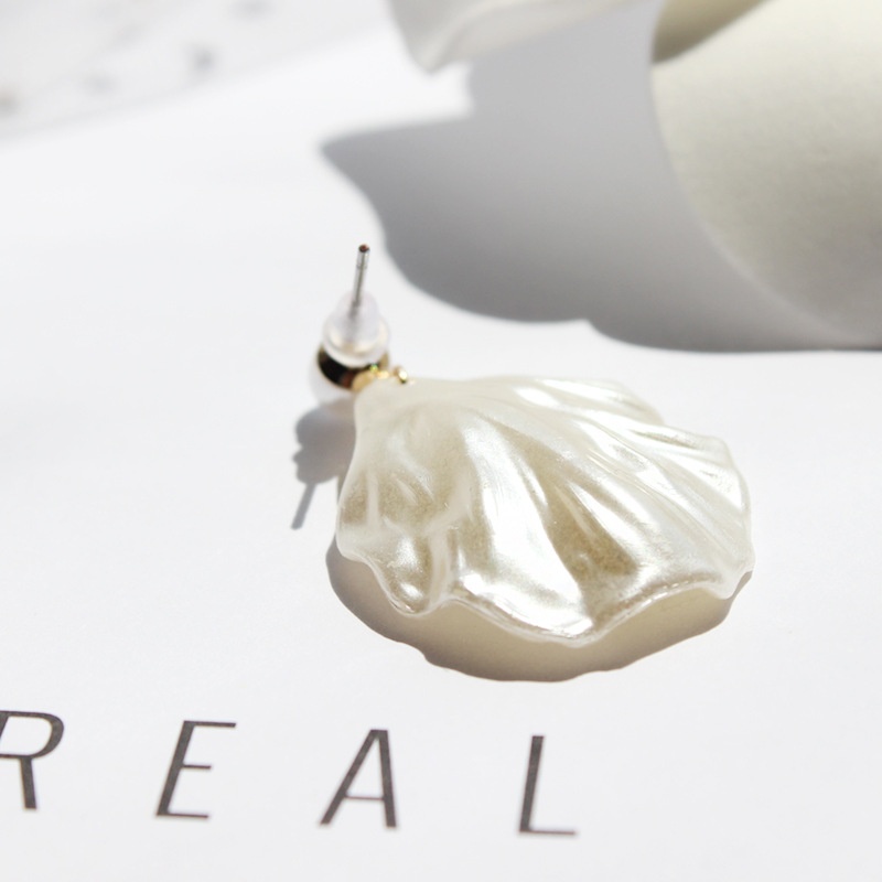 Khuyên tai vỏ sò 2 lớp đính ngọc trai giả sang trọng thời trang