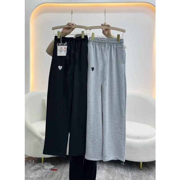 Quần bom logo trái tim có chốt H2Q788