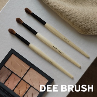 Cọ Blend mắt Bobbi Brown Blender