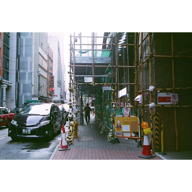 Film chụp ảnh Fuji Super Fine and Tough 400