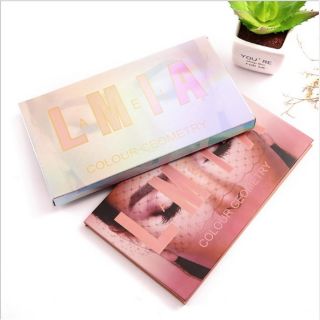                     Bảng phấn mắt lameila 18 ô