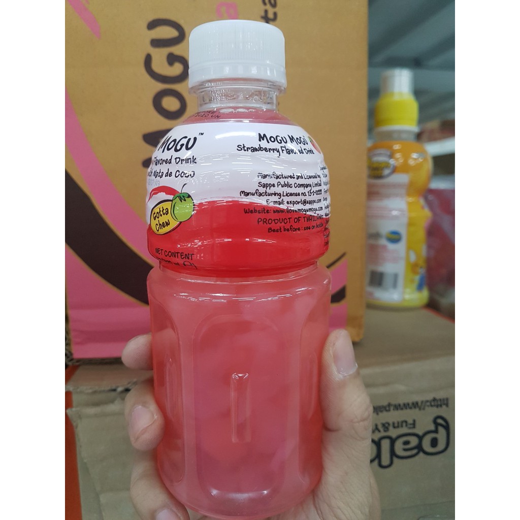 NƯỚC UỐNG MOGU HƯƠNG DÂU THẠCH DỪA CHAI 320ML (alifoodmart)