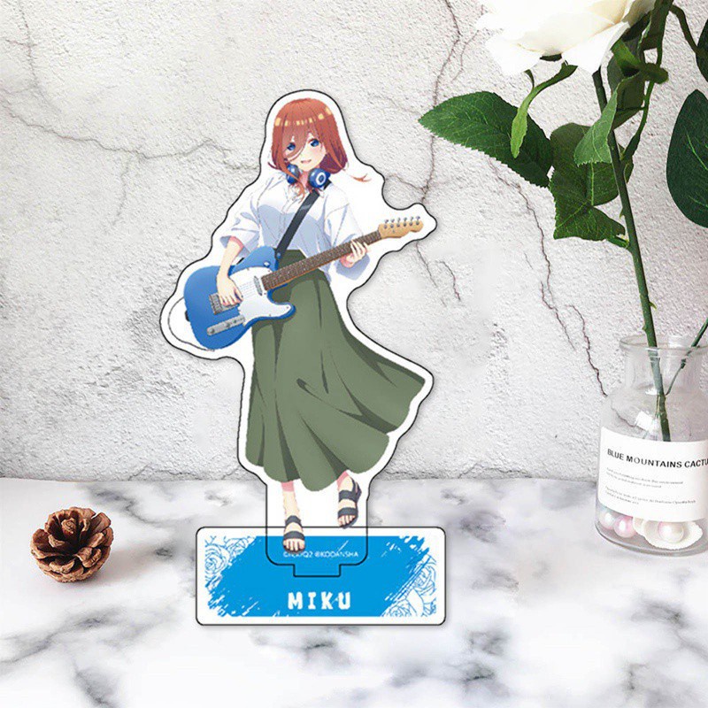 Mô hình acrylic họa tiết nhân vật hoạt hình xinh xắn