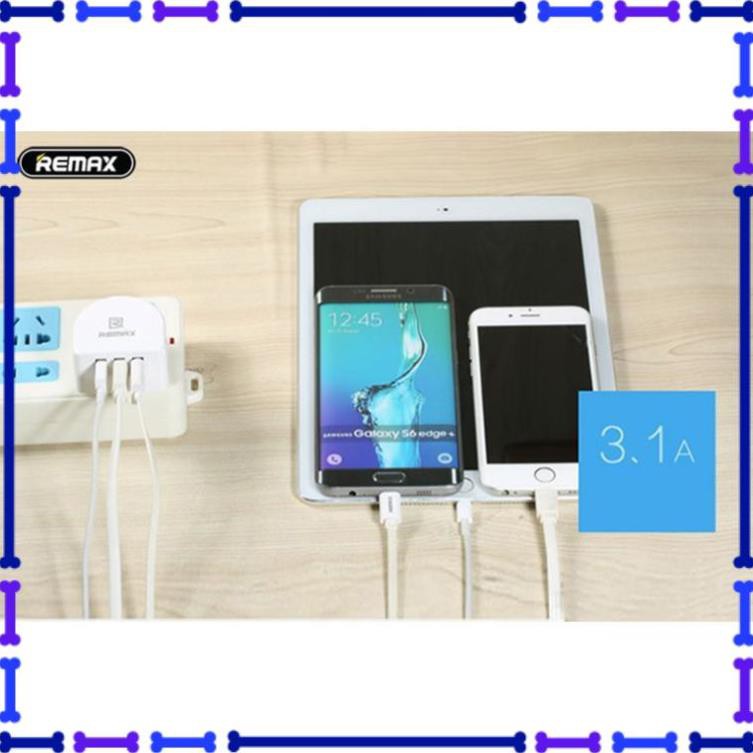 Củ sạc 3.1A 3 Cổng USB Remax Moon RP-U31 - hàng chính hãng