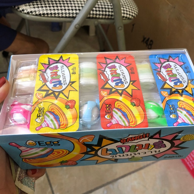 Sỉ hộp 30 bộ kẹo dẻo kèm đồ chơi quay thái Lan