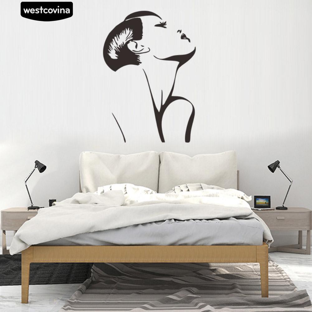 Sticker dán tường hình cô gái nghệ thuật