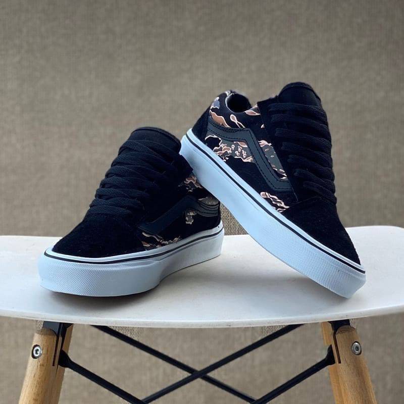 Giày VANS Đen Họa Tiết Rằn Ri Cá Tính